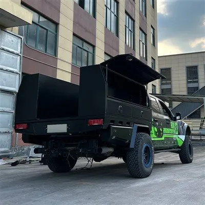 חופה שחורה מאלומיניום